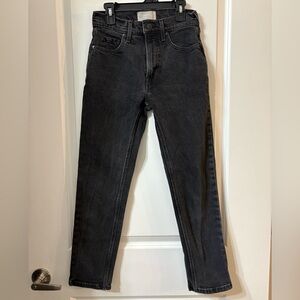 Everlane The Original Cheeky Crop Jean size 24 26.5” inseam Washed Black